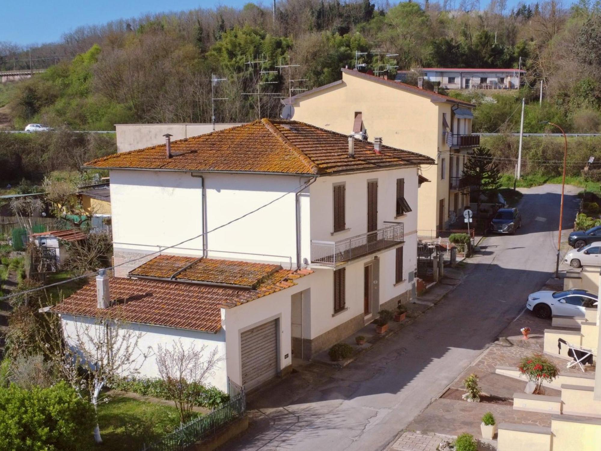 Casa S.Maria Apartment Levane Exterior photo