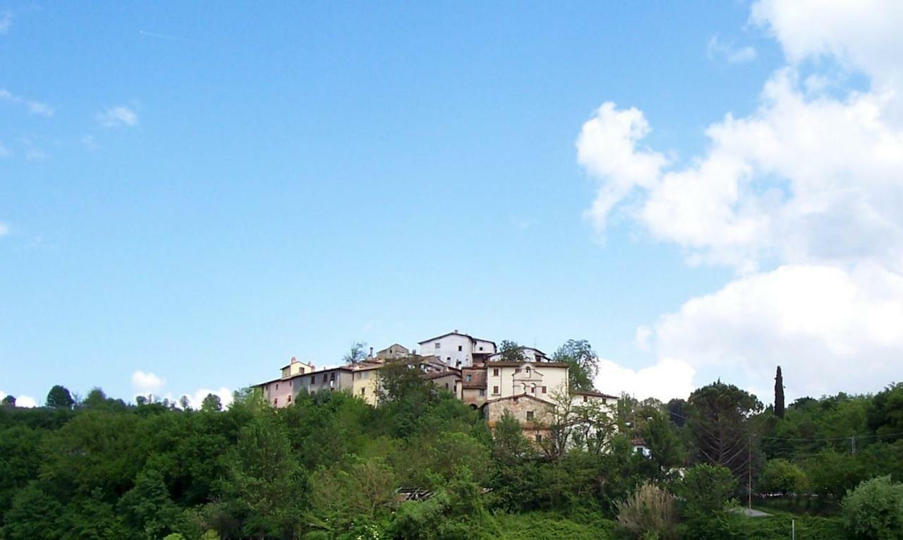 Casa S.Maria Apartment Levane Exterior photo